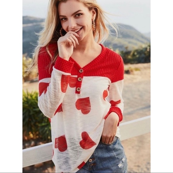 🇺🇸SALE🇺🇸 ❤️HEARTS Knitted Top❤️ - Picture 6 of 7